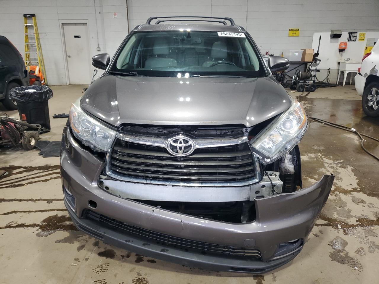 2015 Toyota Highlander Xle - Фото 5