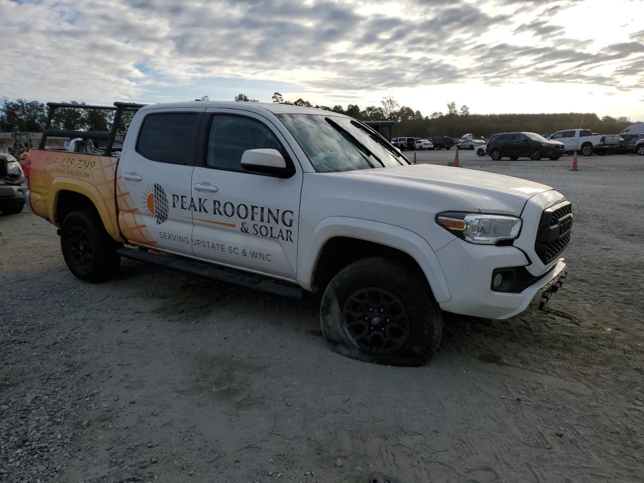 2019 Toyota Tacoma Double Cab - Image 4