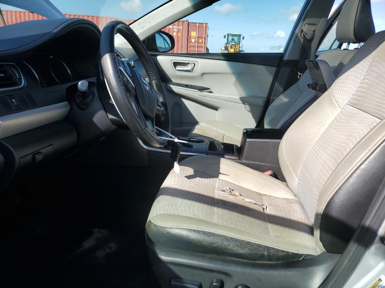 2015 Toyota Camry Le - Фото 7