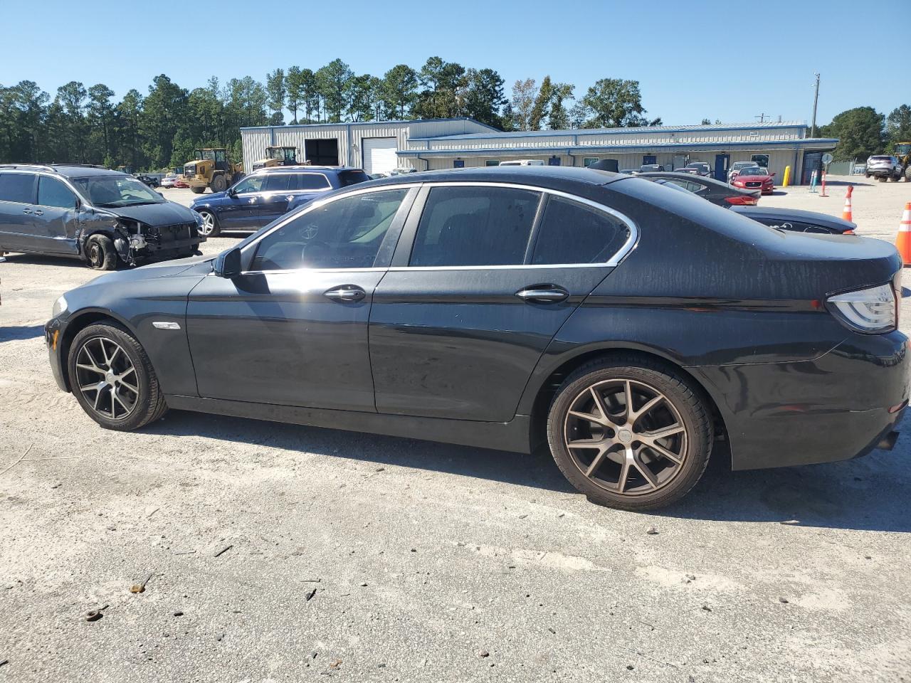 2013 BMW 535 Xi - Image 2