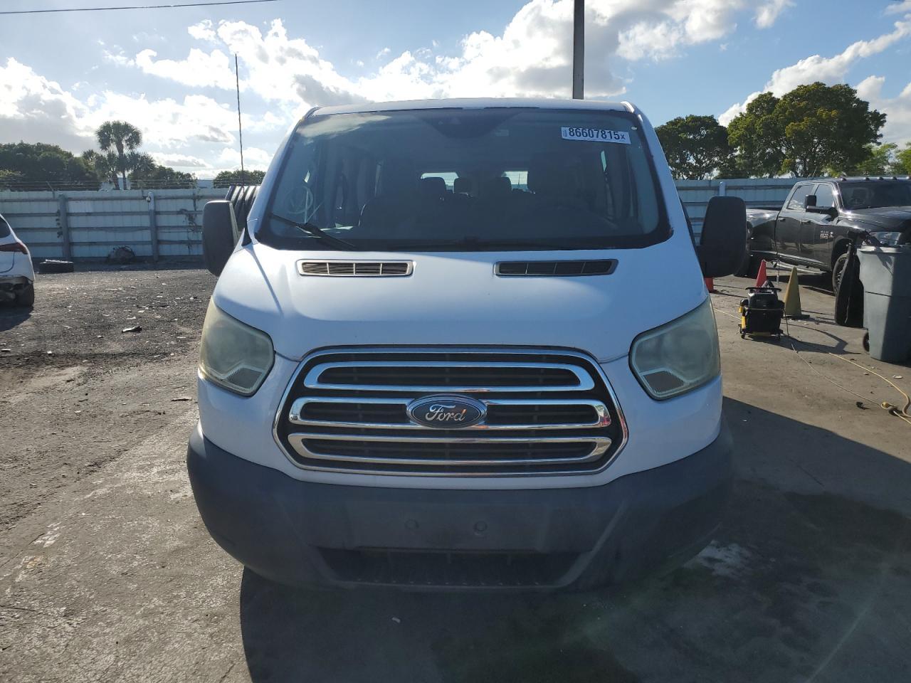 2015 Ford Transit T-350 - Image 5