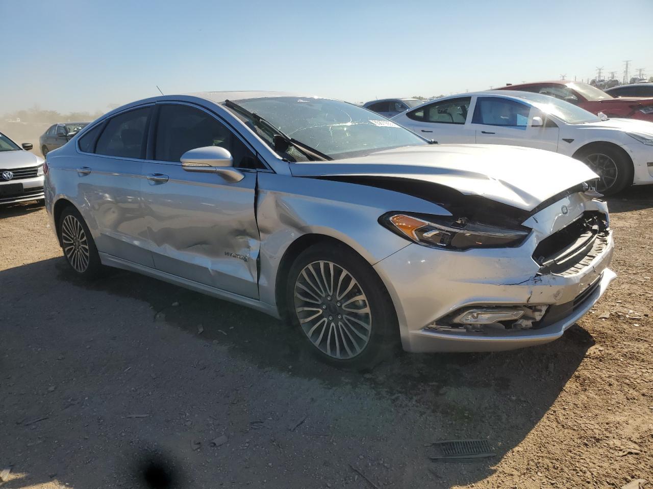 2017 Ford Fusion Titanium Hev - Фото 4