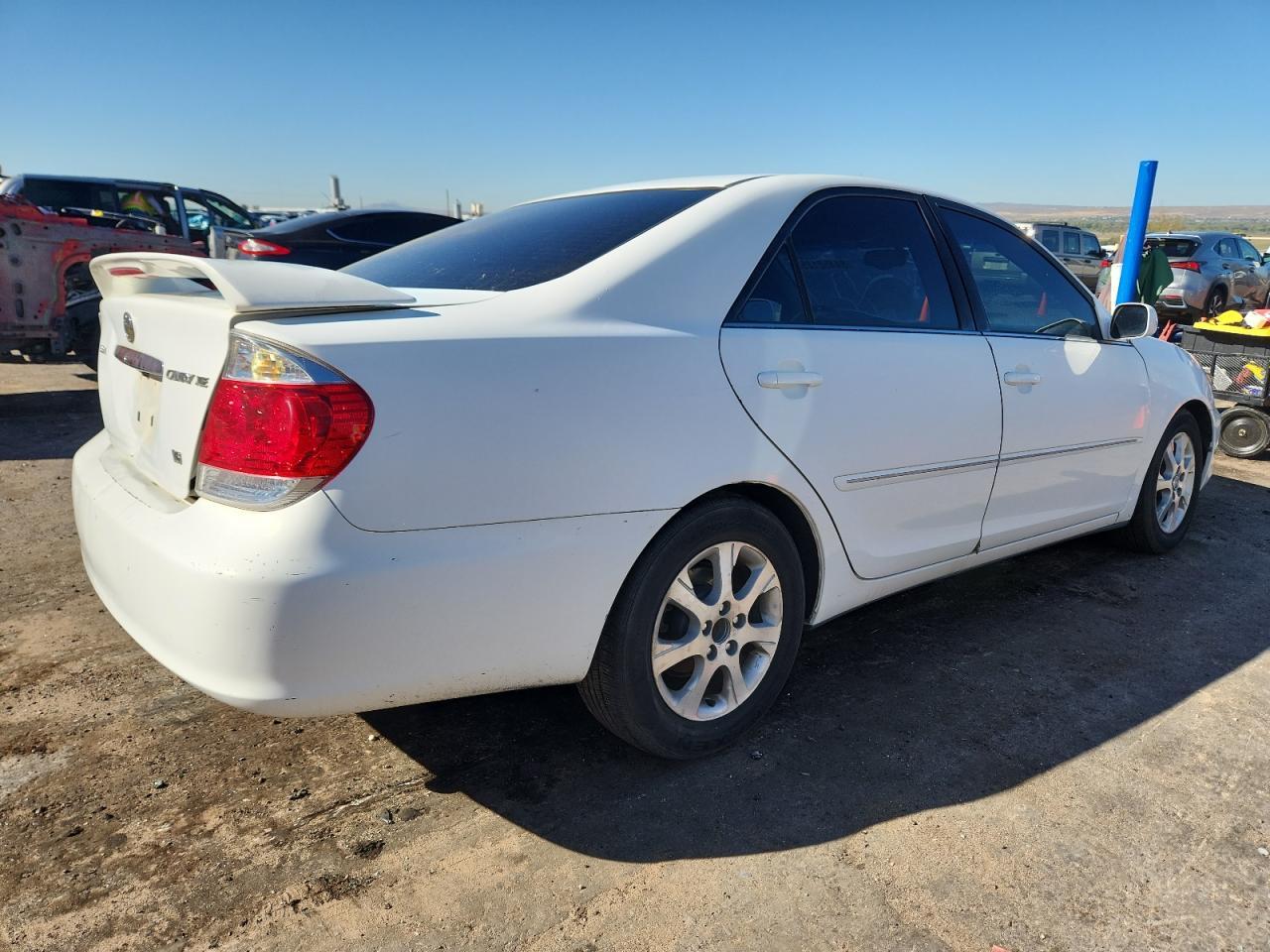 2005 Toyota Camry Le - Image 3