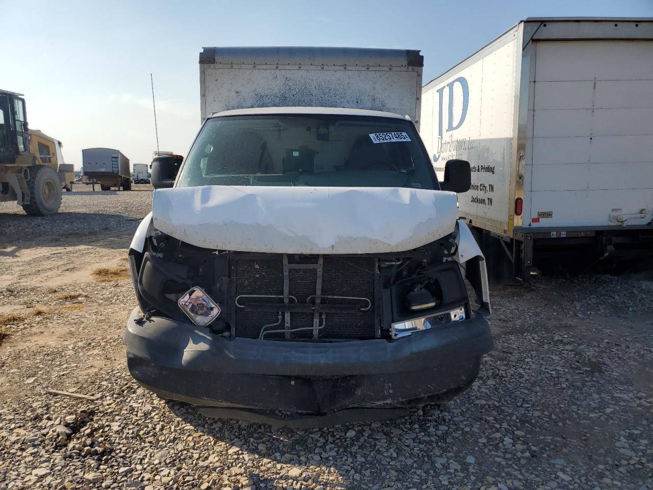 2012 GMC Savana Cutaway G3500 - Фото 5