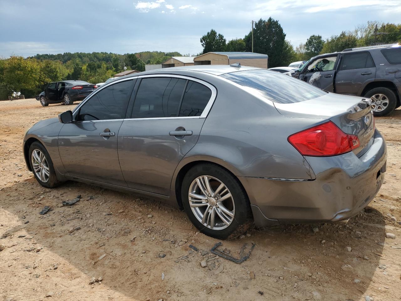 2010 Infiniti G37 Base - Фото 2