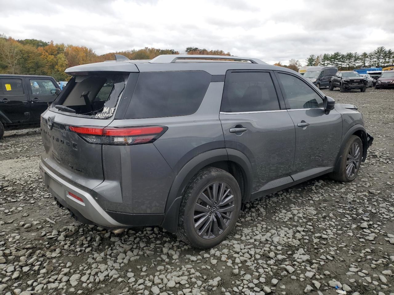 2023 Nissan Pathfinder Sl - Фото 3