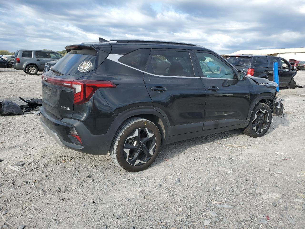2024 Kia Seltos Ex - Image 3