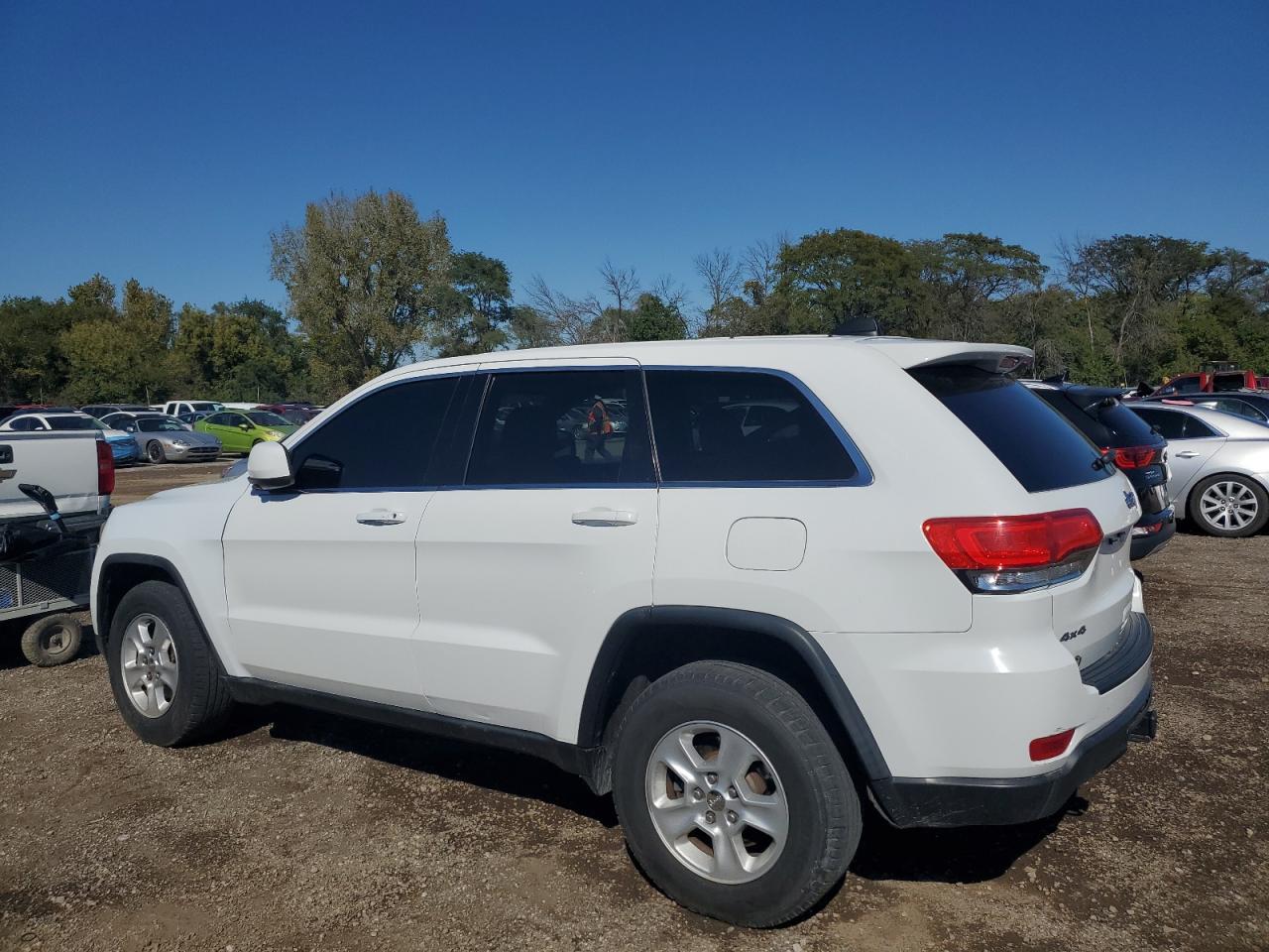 2014 Jeep Grand Cherokee Laredo - Image 2