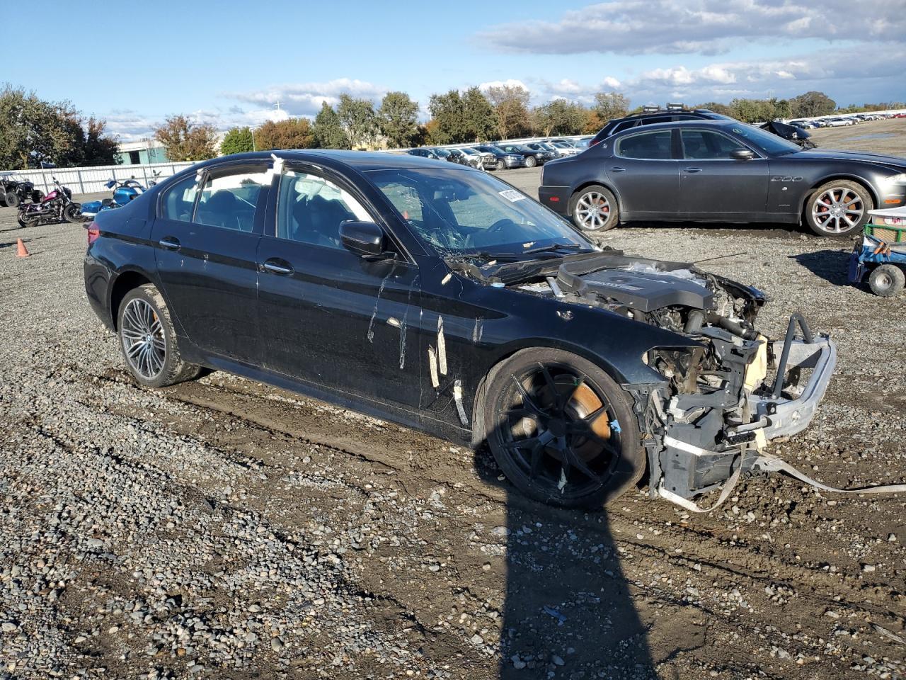 2017 BMW 530 I - Фото 4