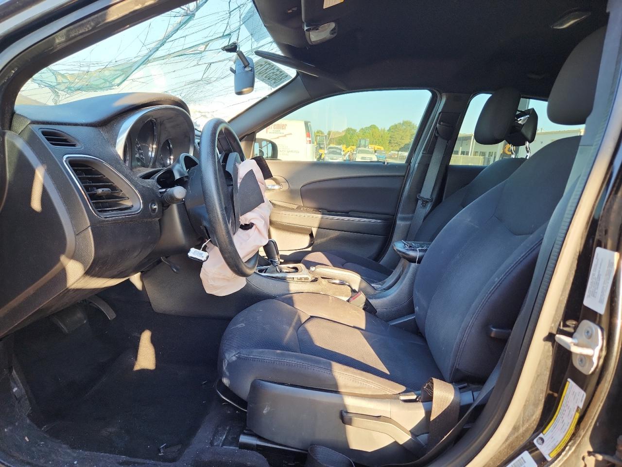 2013 Chrysler 200 Lx - Фото 7