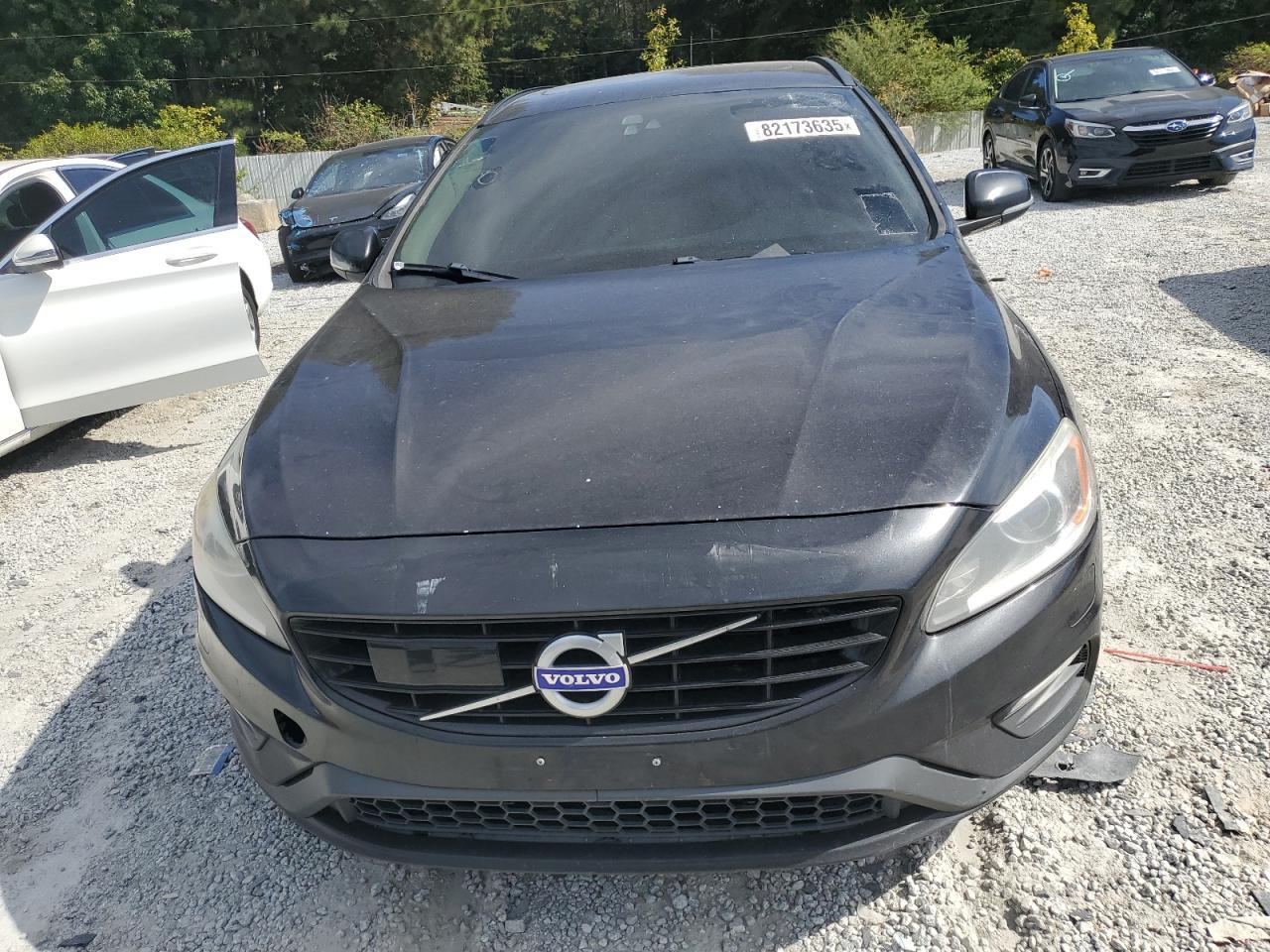 2018 Volvo V60 T5 Dynamic - Image 5