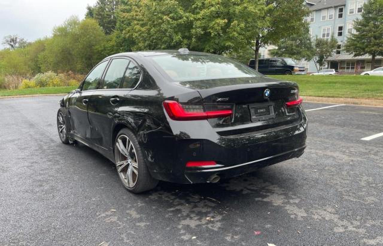 2023 BMW 330Xi - Image 3