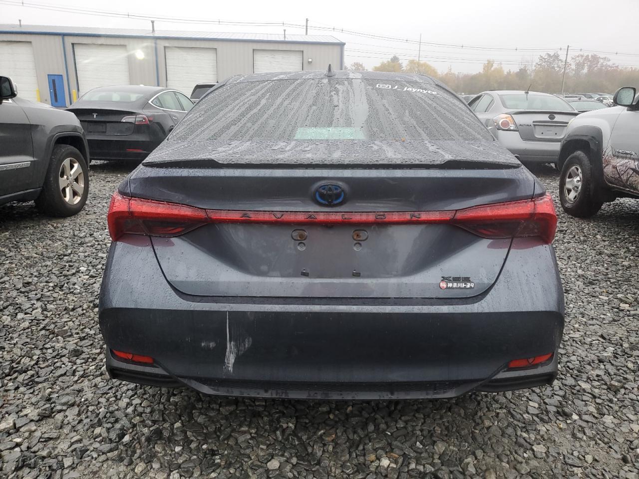 2019 Toyota Avalon Xle - Image 6