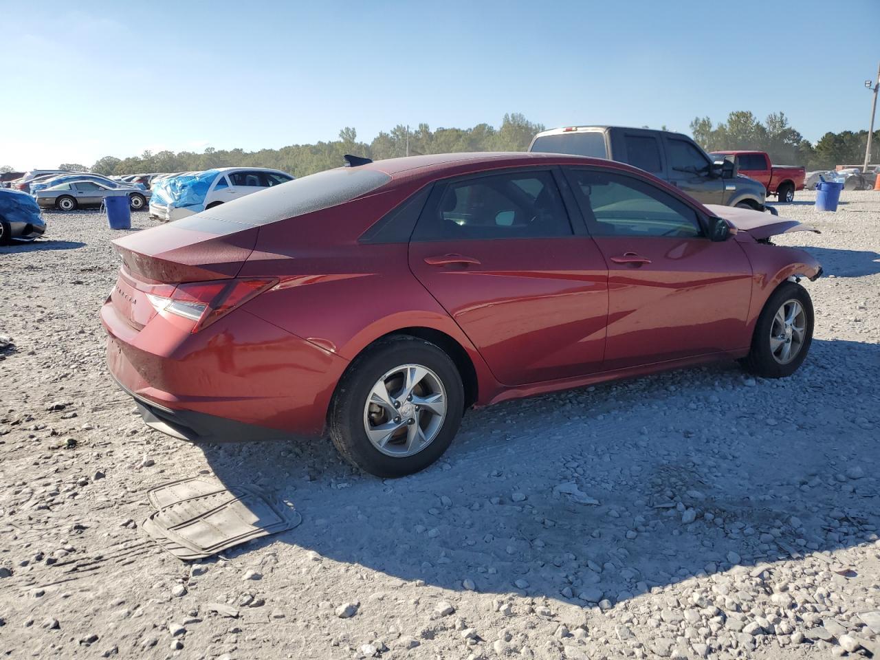 2023 Hyundai Elantra Se - Image 3