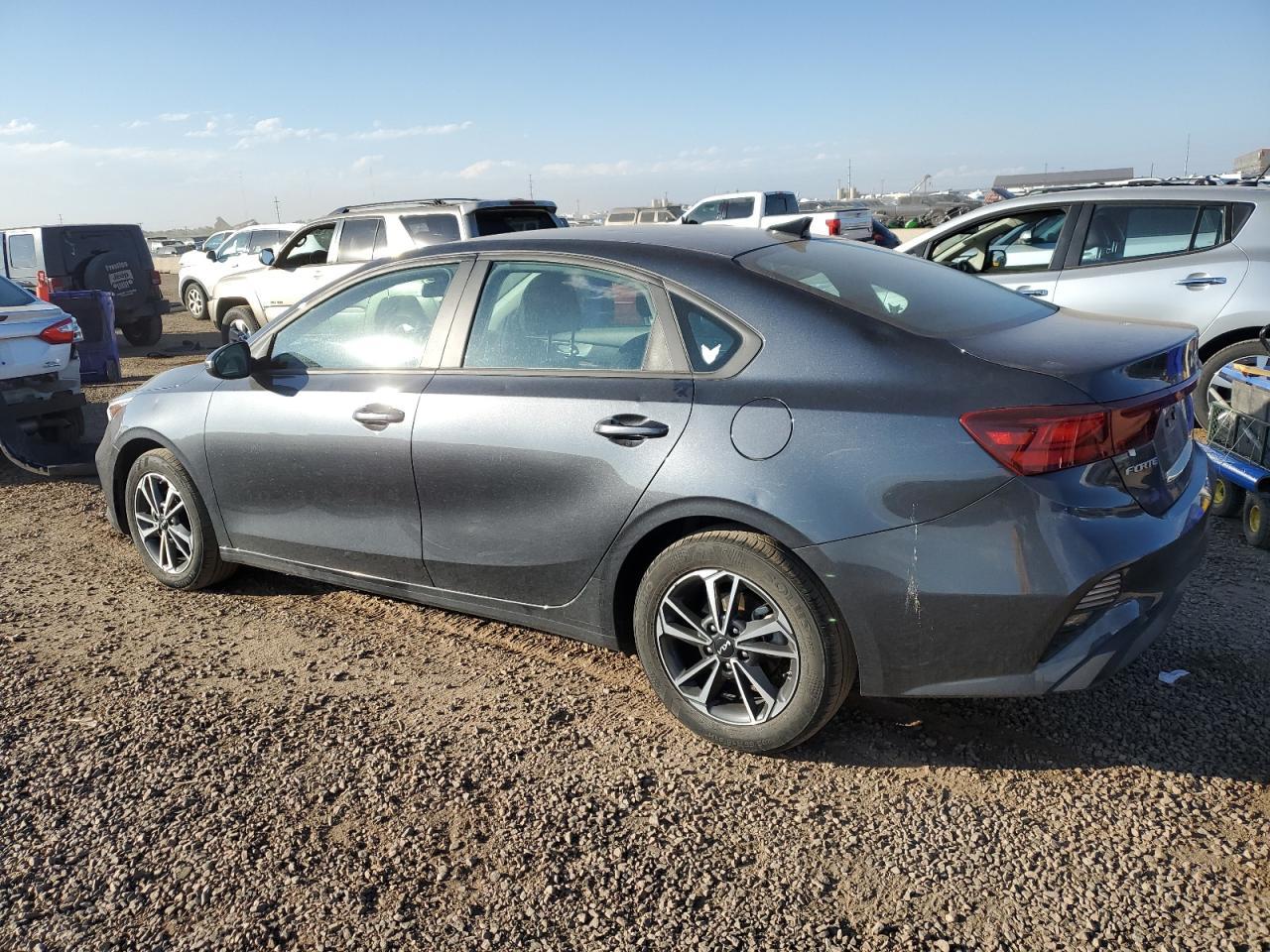 2024 Kia Forte Lx - Фото 2