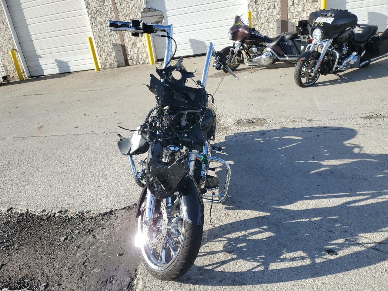 2016 Harley-Davidson Flhx Street Glide - Фото 2