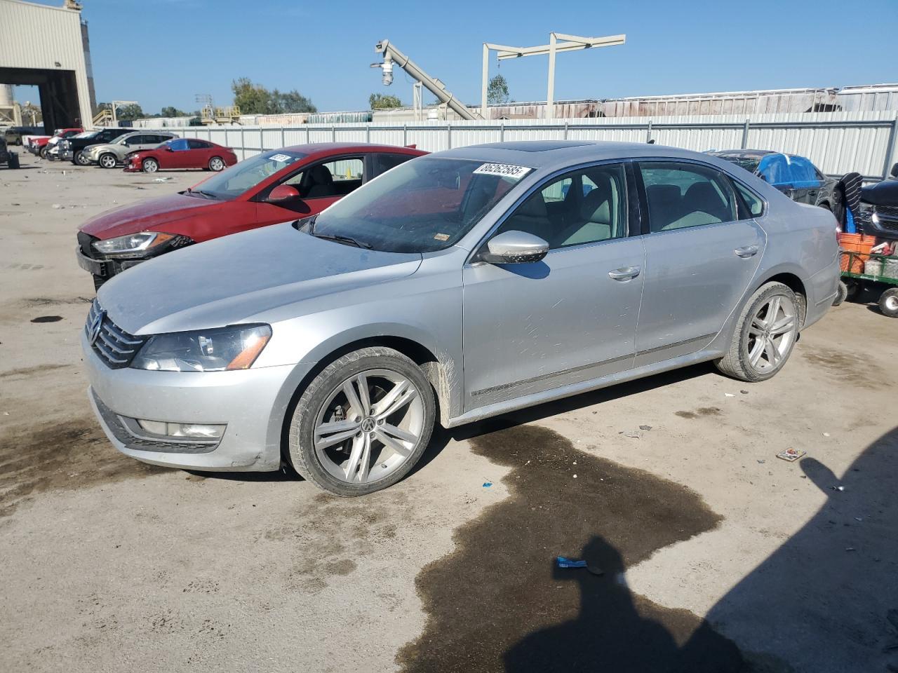 2012 Volkswagen Passat Sel