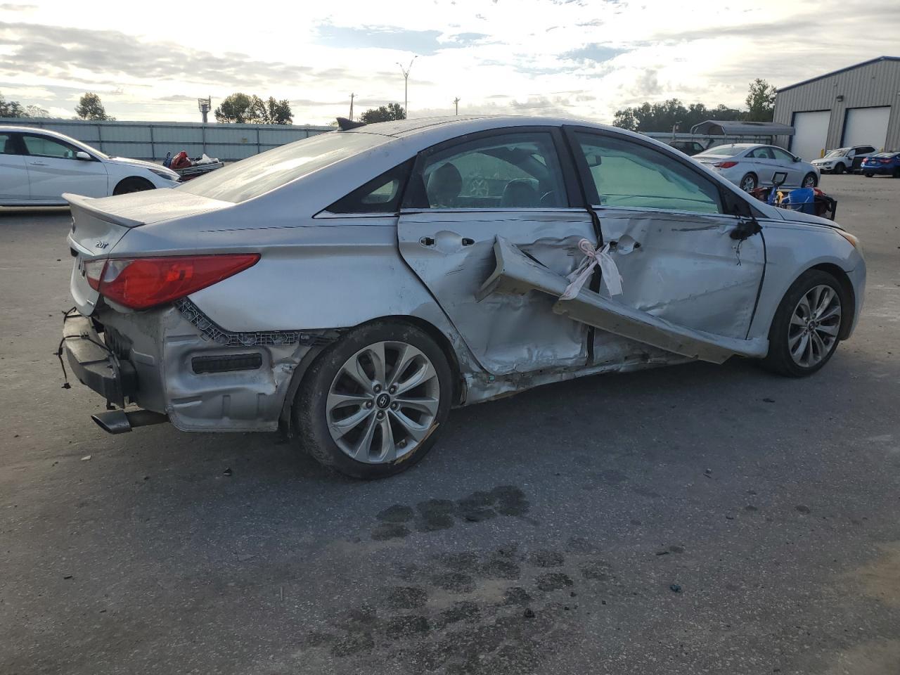 2013 Hyundai Sonata Se - Image 3