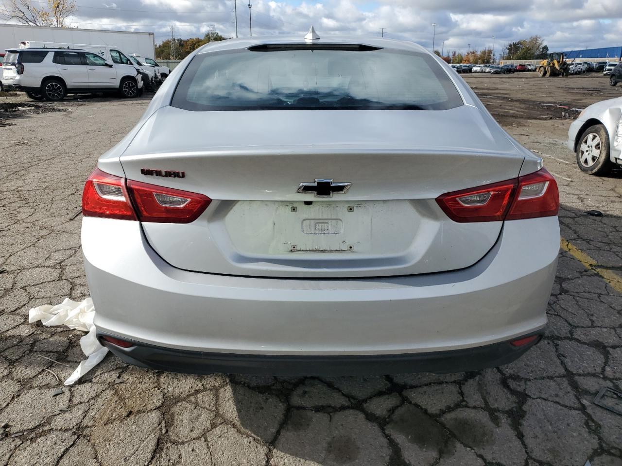 2018 Chevrolet Malibu Lt - Image 6