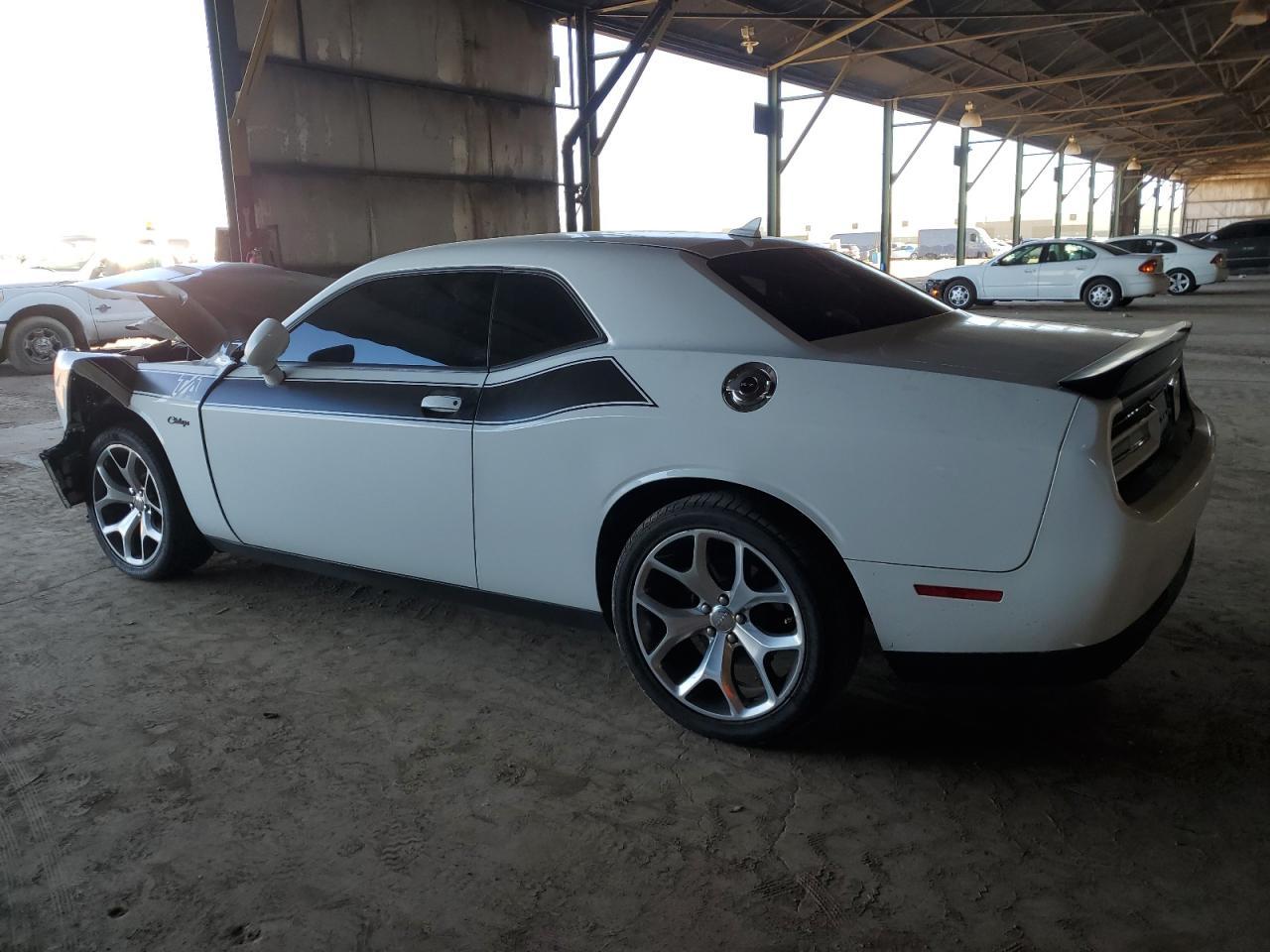 2016 Dodge Challenger Sxt - Фото 2