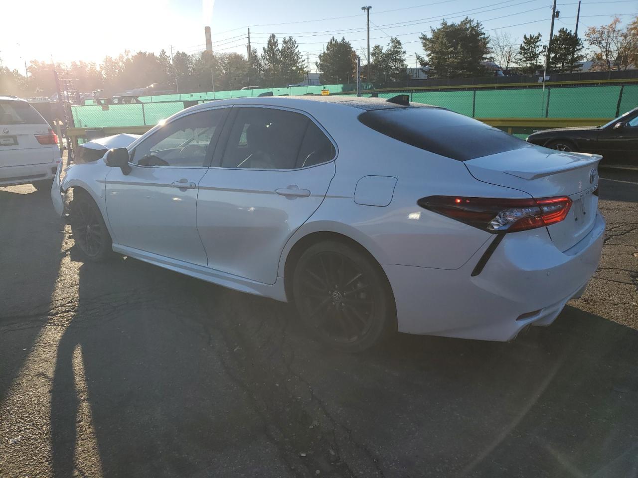 2022 Toyota Camry Trd - Фото 2