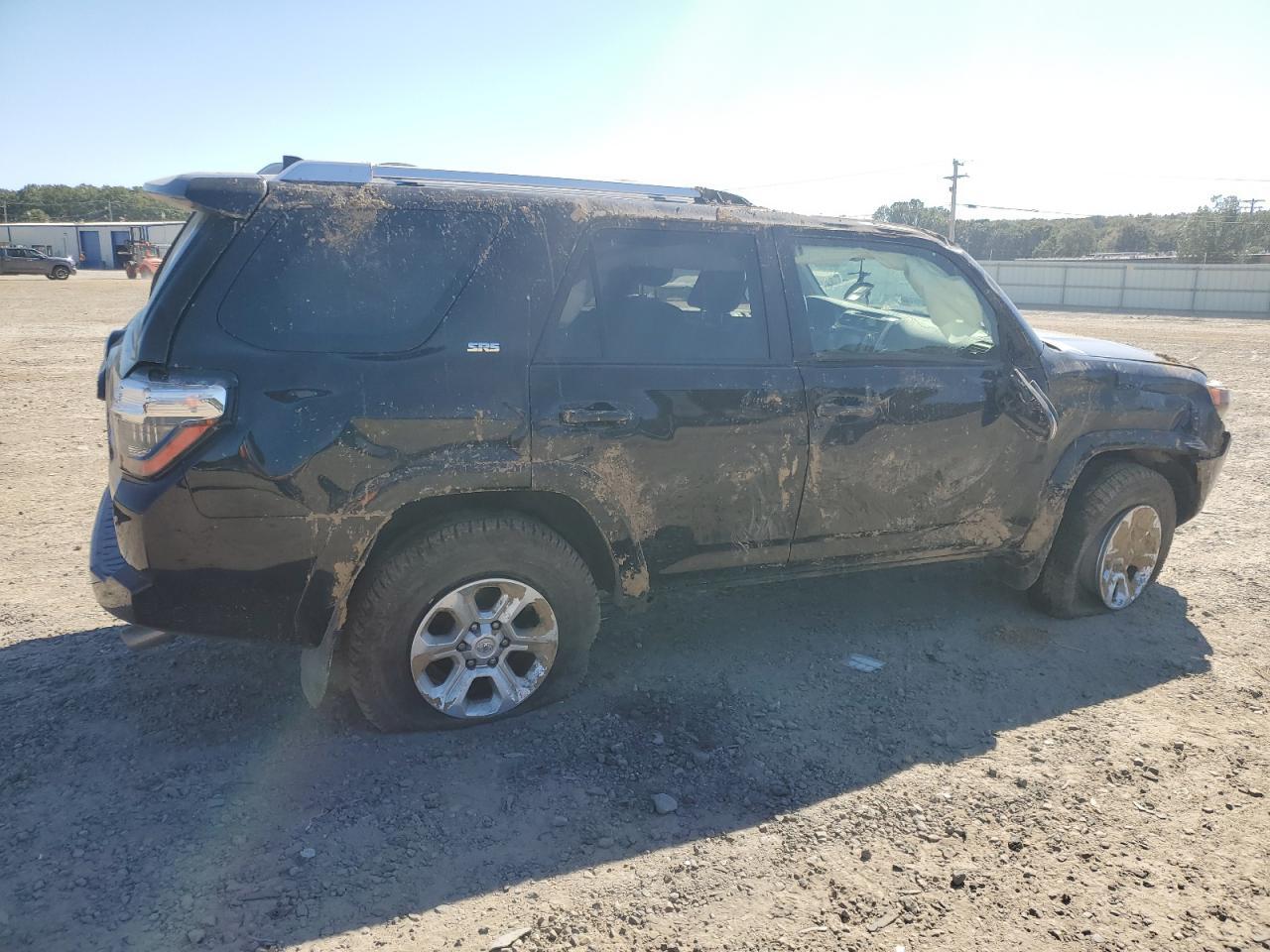 2016 Toyota 4Runner Sr5/Sr5 Premium - Image 3