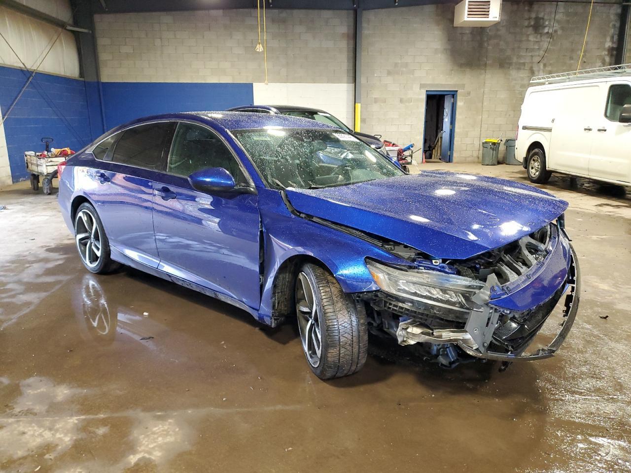 2018 Honda Accord Sport - Image 4