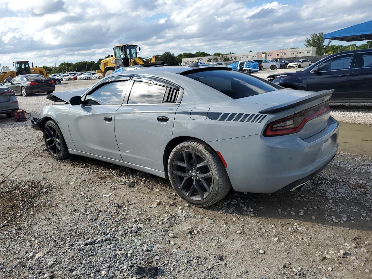 2021 Dodge Charger Sxt - Фото 2