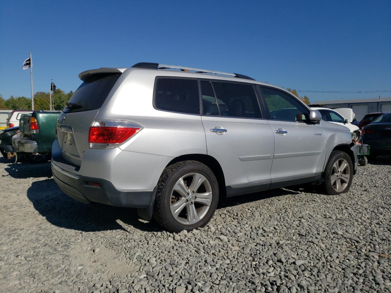 2013 Toyota Highlander Limited - Фото 3