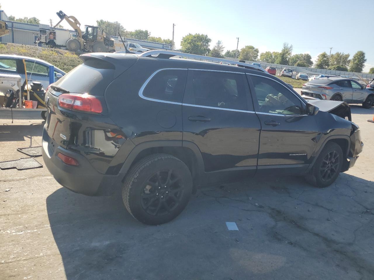 2018 Jeep Cherokee Latitude - Фото 3