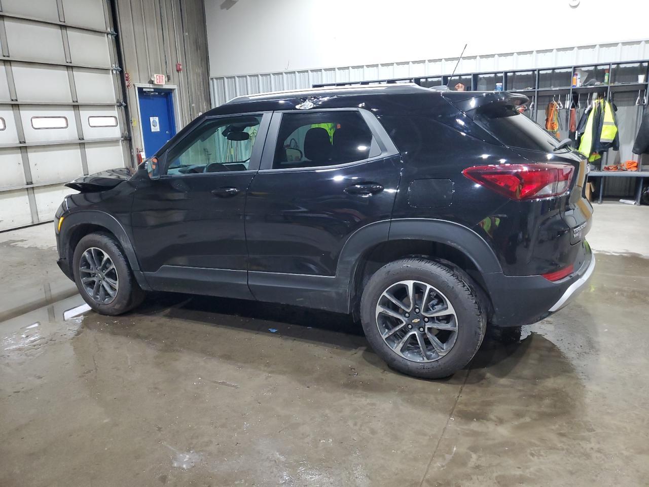 2025 Chevrolet Trailblazer Lt - Image 2