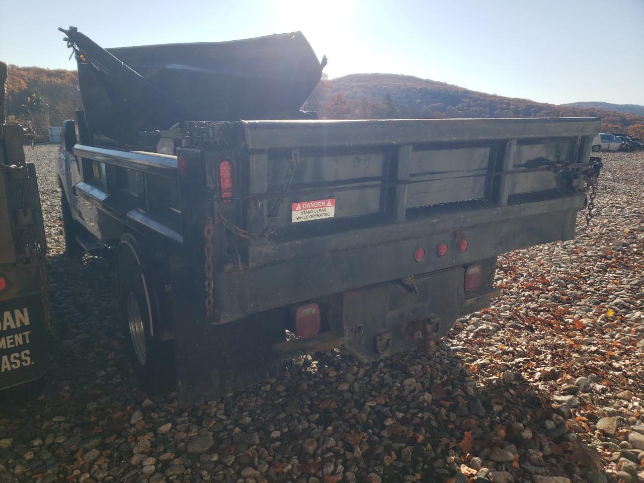 2021 Ford F350 Super Duty - Фото 2
