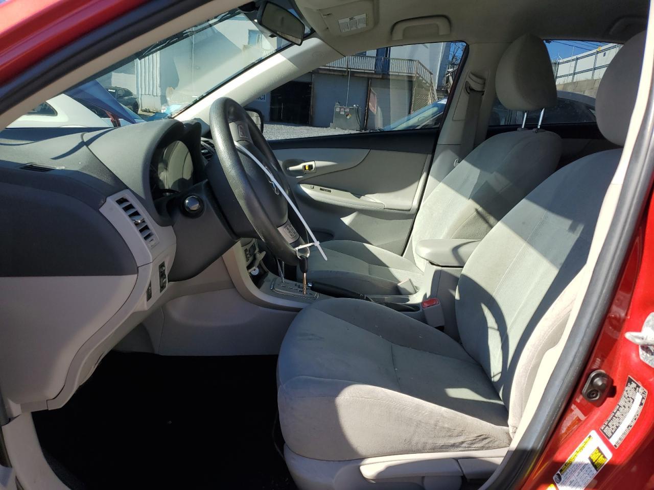 2011 Toyota Corolla Base - Фото 7
