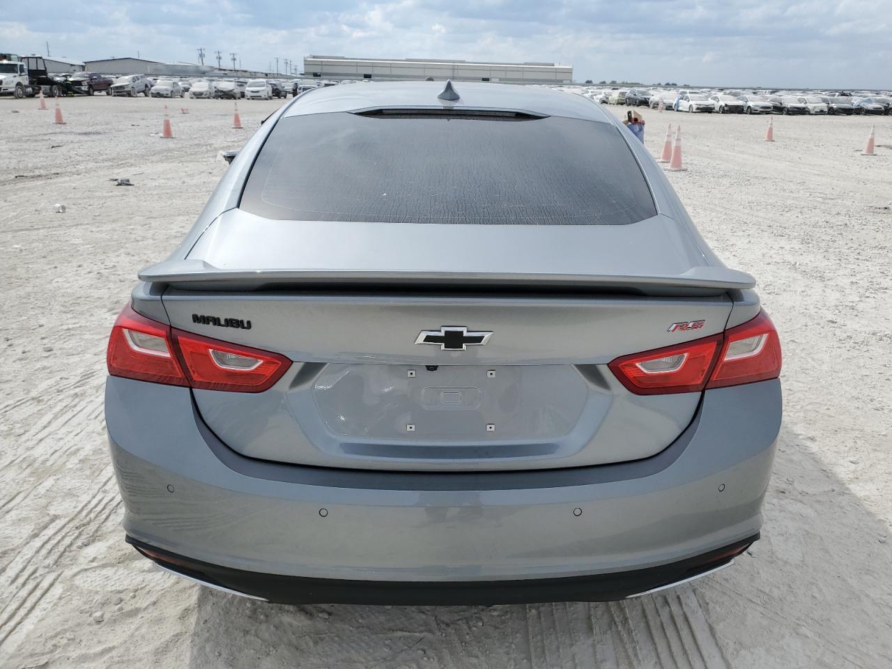 2025 Chevrolet Malibu Rs - Image 6