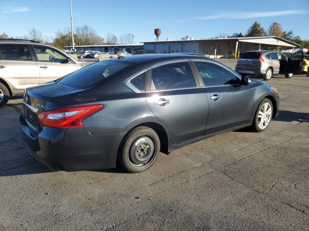 2016 Nissan Altima - Фото 3