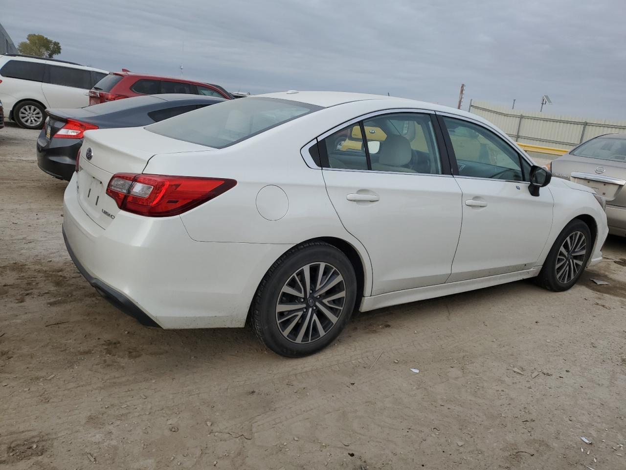 2019 Subaru Legacy 2.5I - Фото 3
