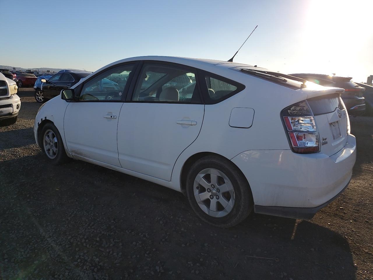 2005 Toyota Prius - Image 2