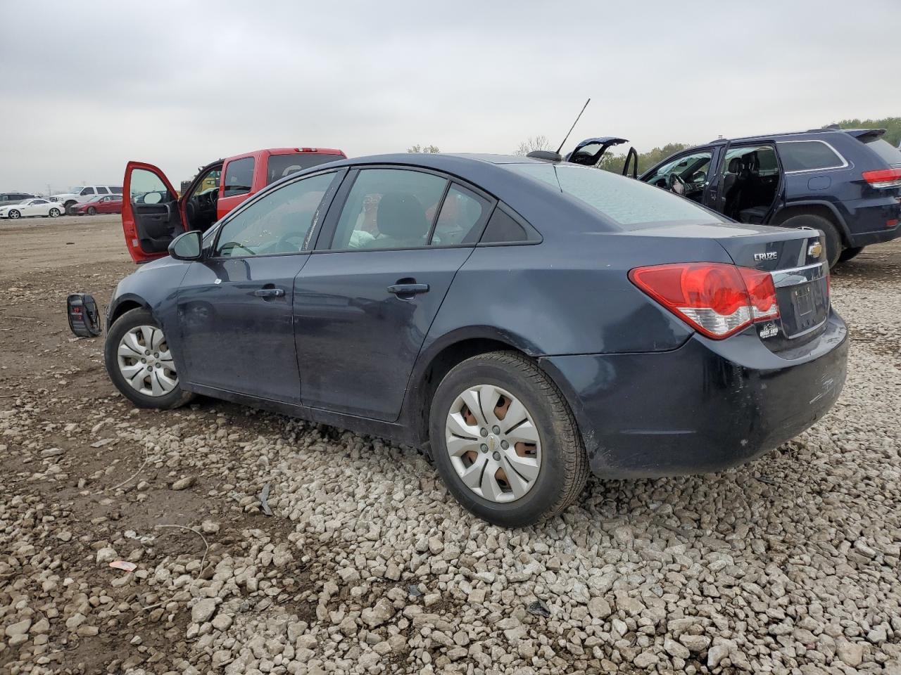 2016 Chevrolet Cruze Limited Ls - Фото 2