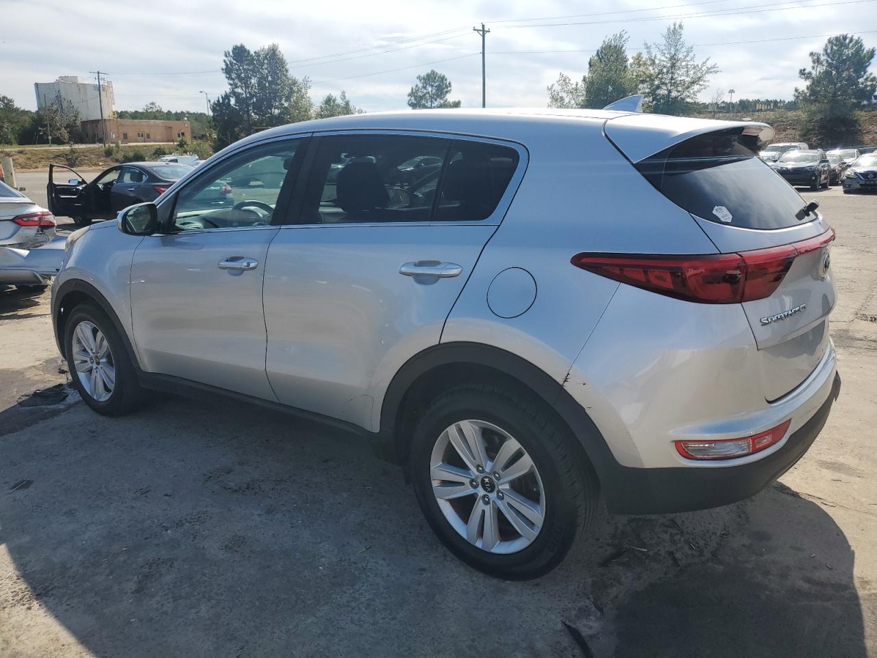 2018 Kia Sportage Lx - Image 2