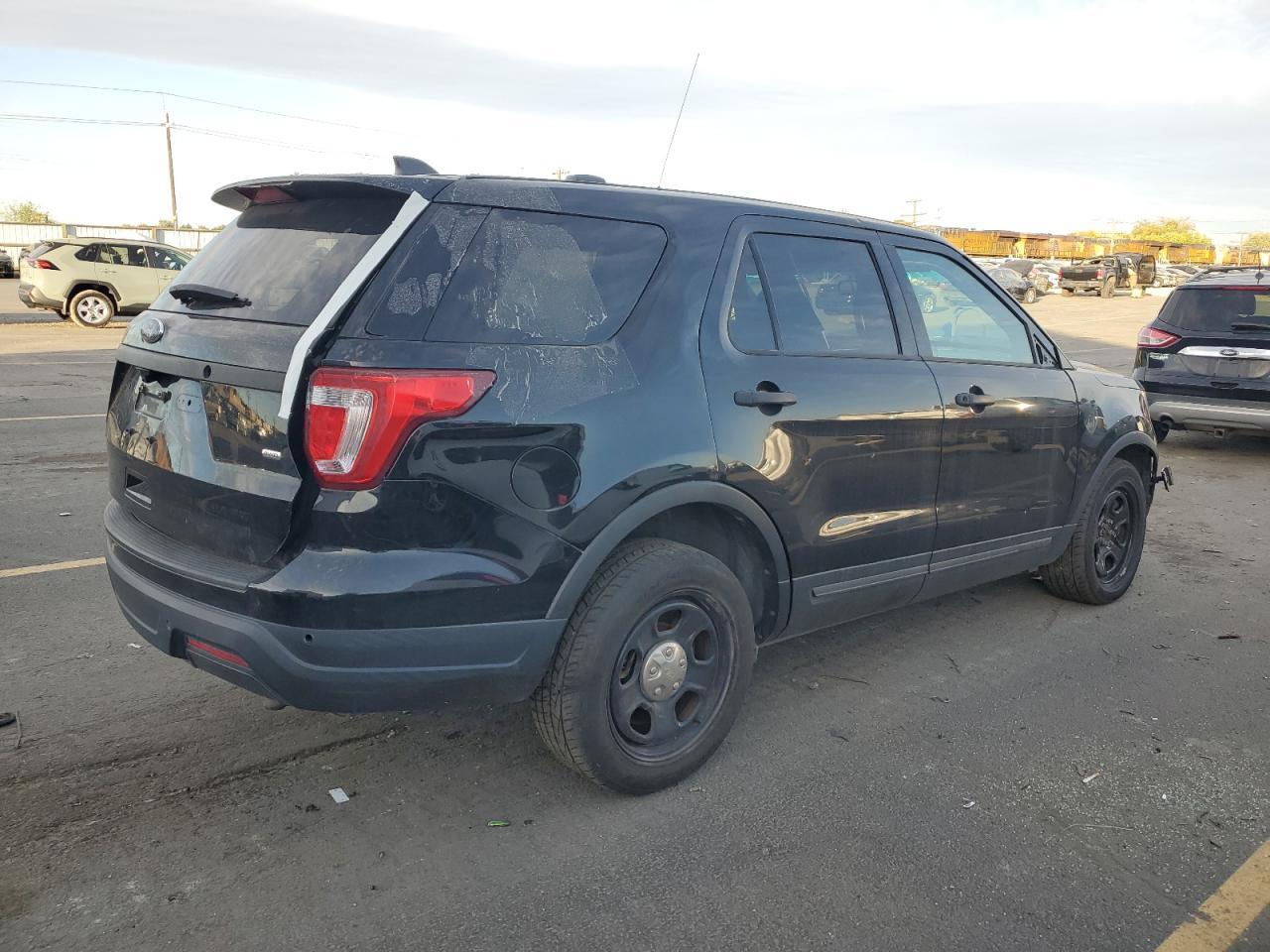 2018 Ford Explorer Police Interceptor - Фото 3