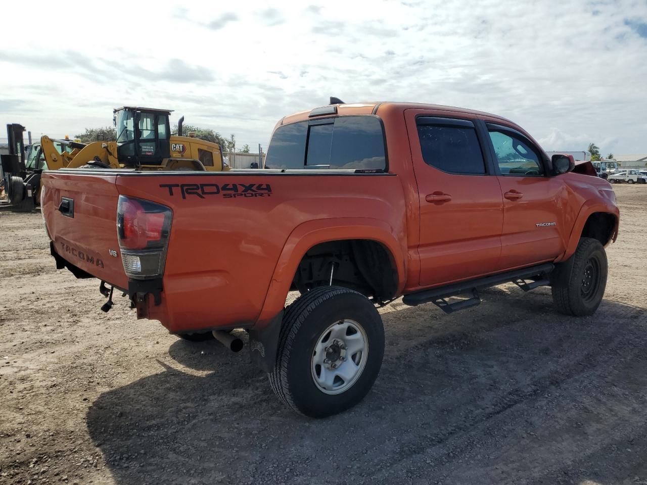 2017 Toyota Tacoma Double Cab - Фото 3