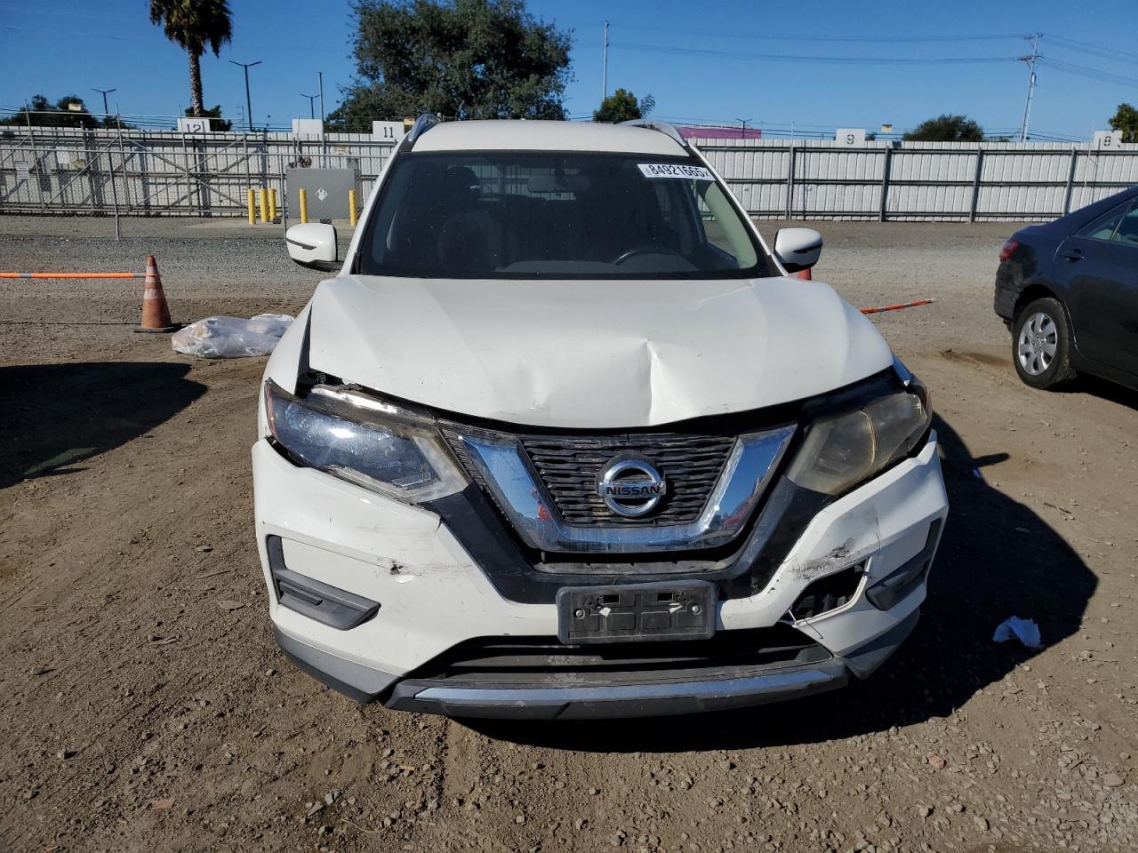 2017 Nissan Rogue S - Image 5