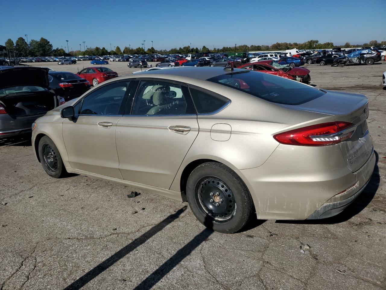 2019 Ford Fusion S - Image 2
