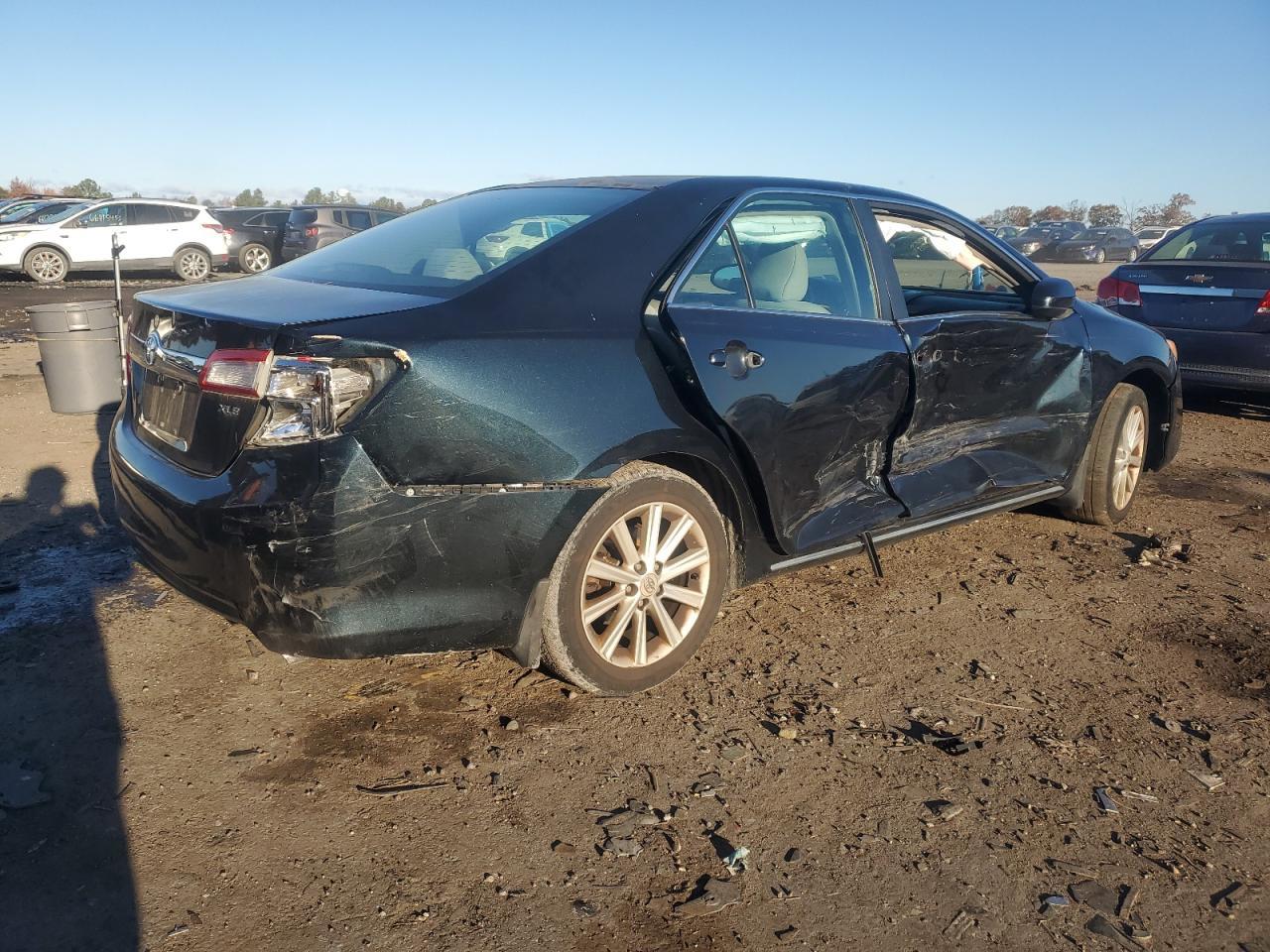 2012 Toyota Camry Base - Фото 3
