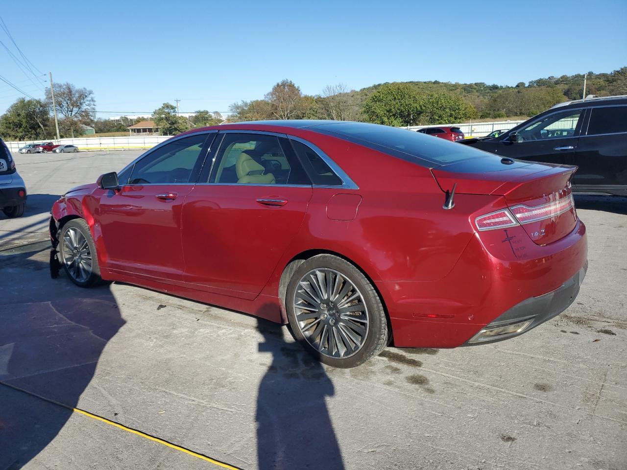 2013 Lincoln Townhouse Mkz - Image 2