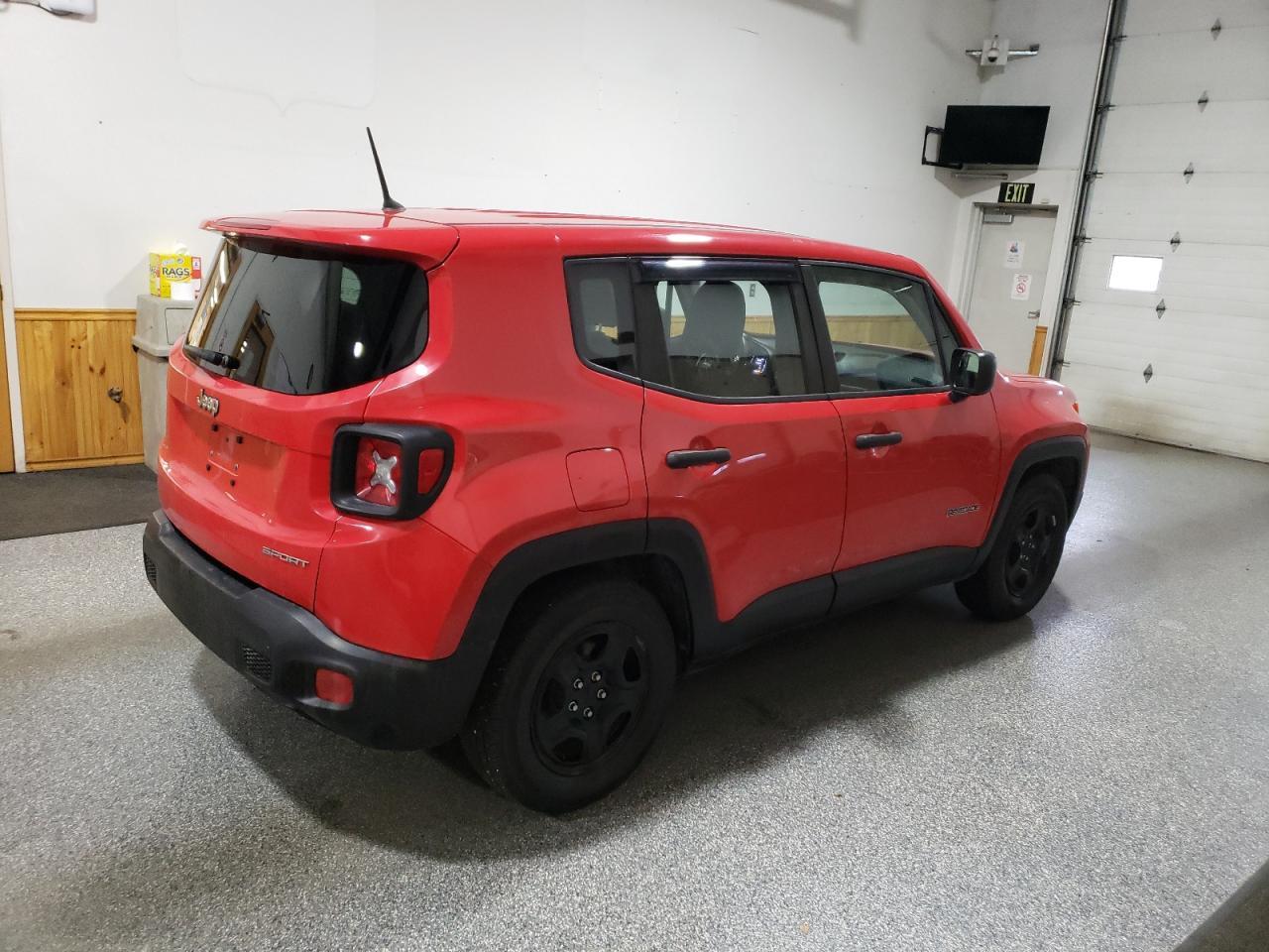 2017 Jeep Renegade Sport - Image 3