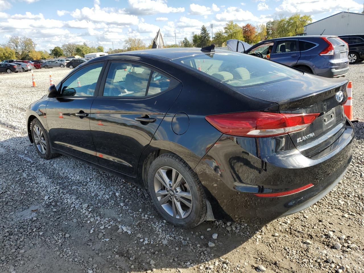 2018 Hyundai Elantra Sel - Фото 2