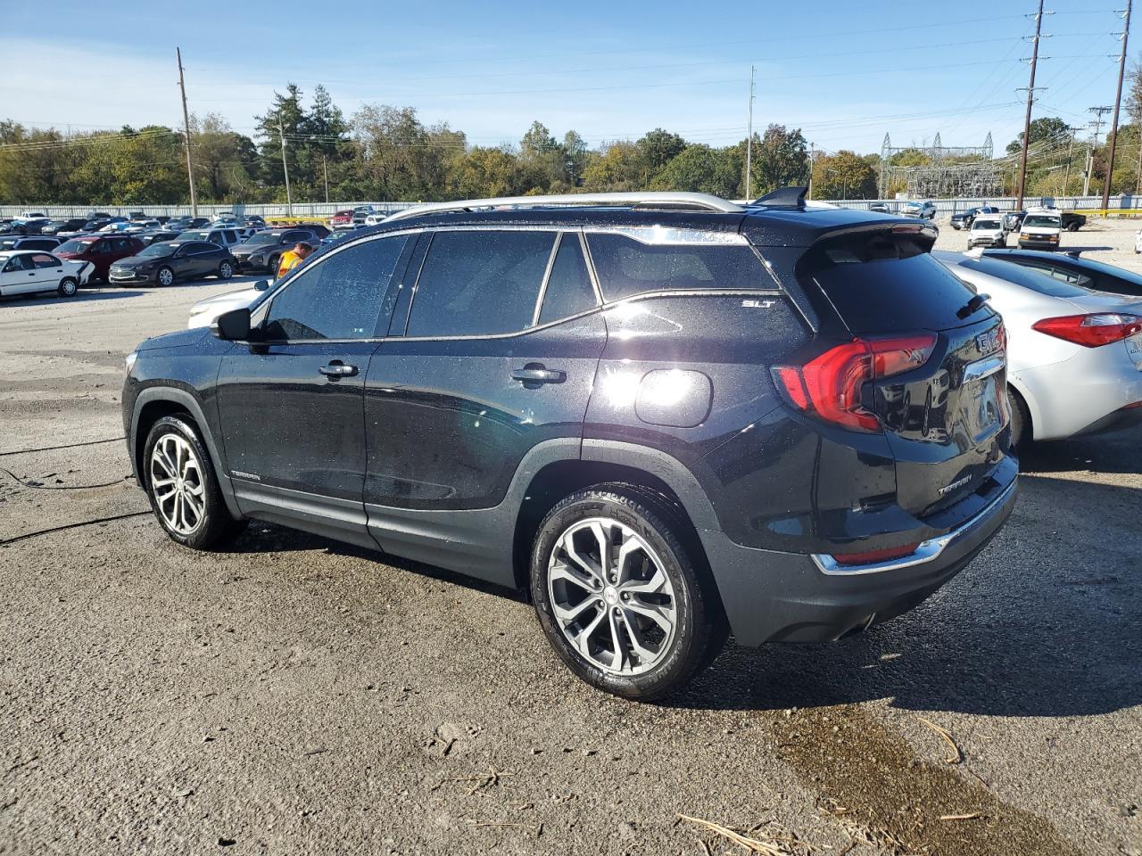 2020 GMC Terrain Slt - Image 2