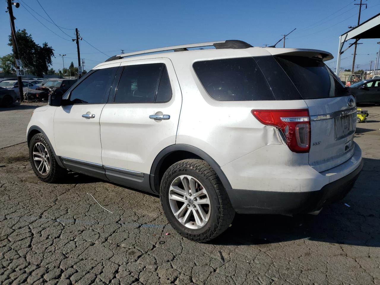 2011 Ford Explorer Xlt - Фото 2