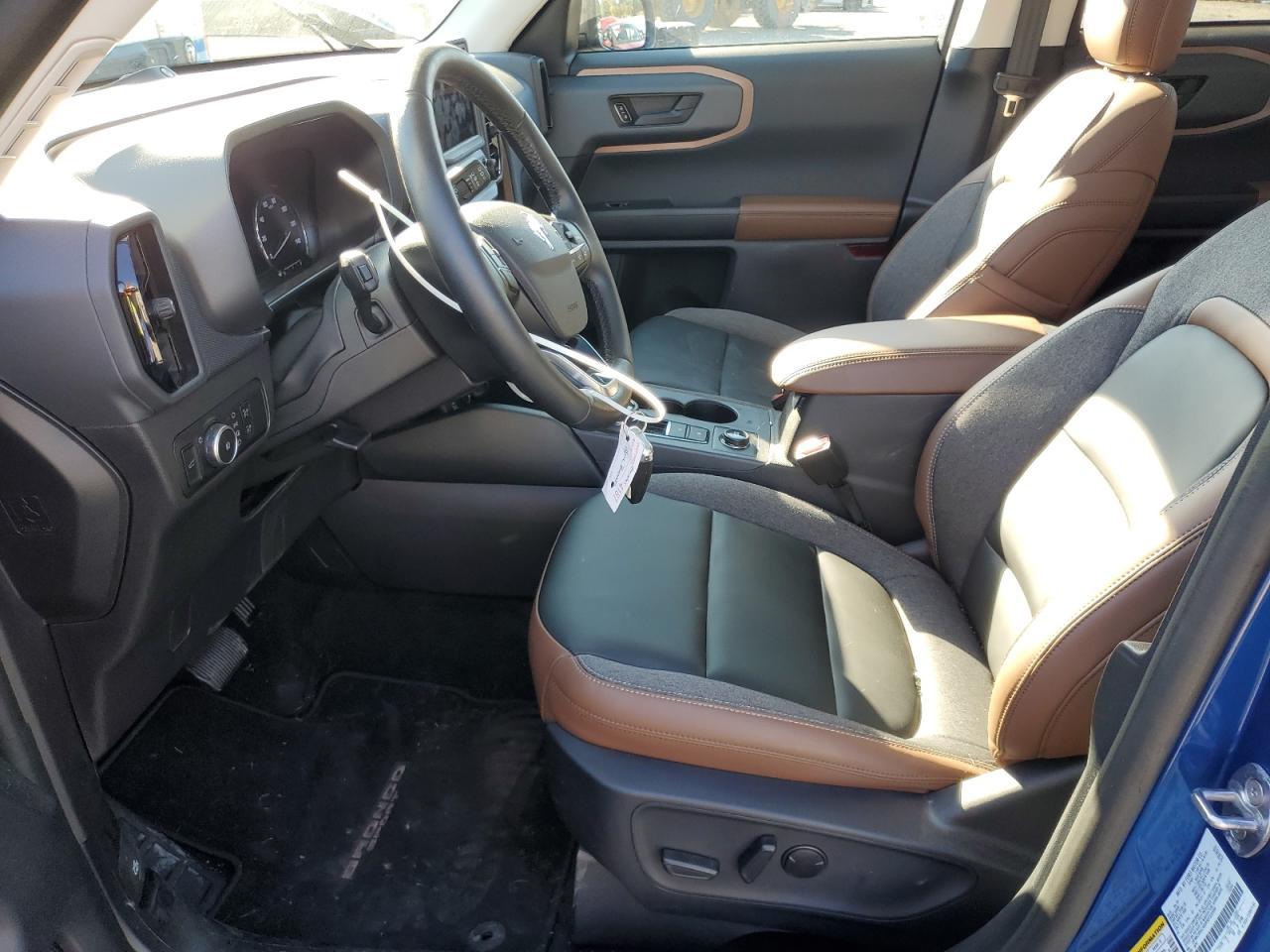 2024 Ford Bronco Sport Outer Banks - Image 7